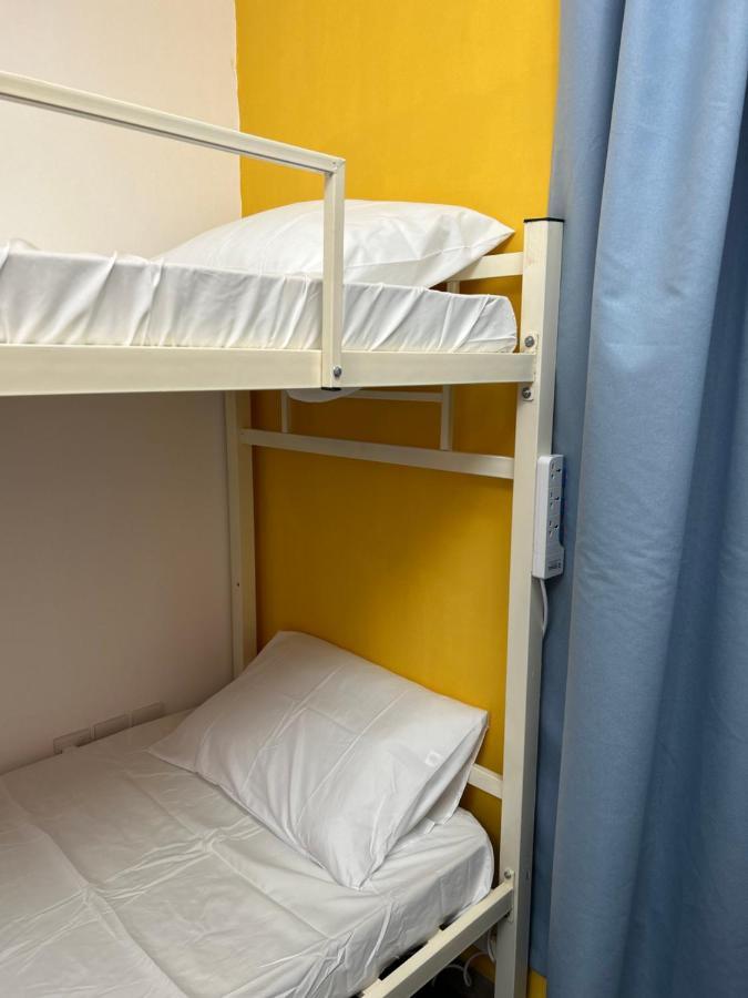 Basil Hostel Маскат Екстериор снимка